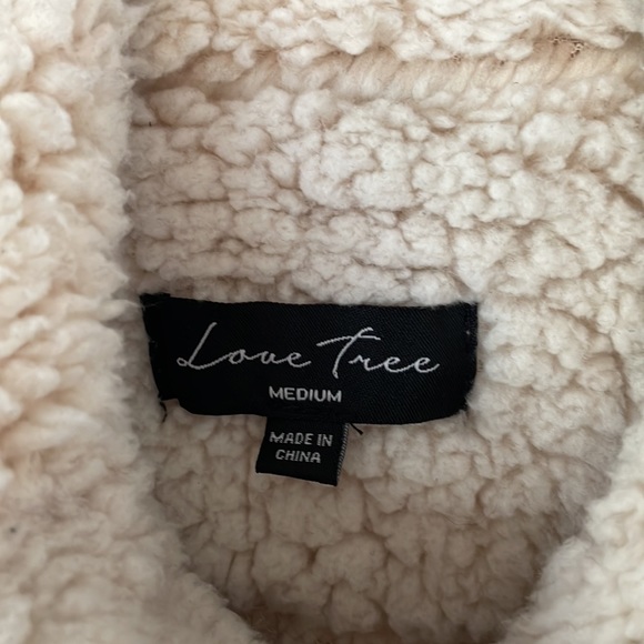 Sherpa Vest - Picture 2 of 2